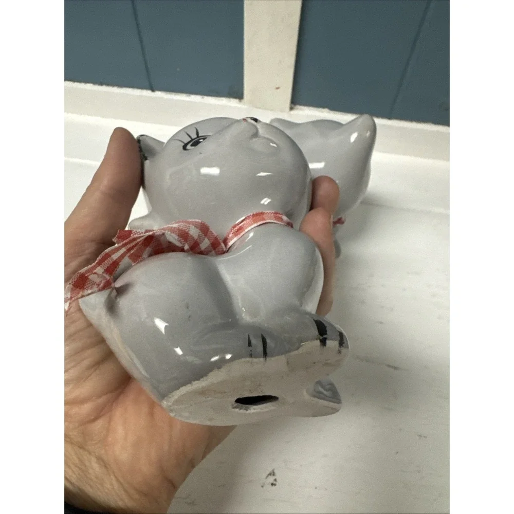 Cat Figurines 